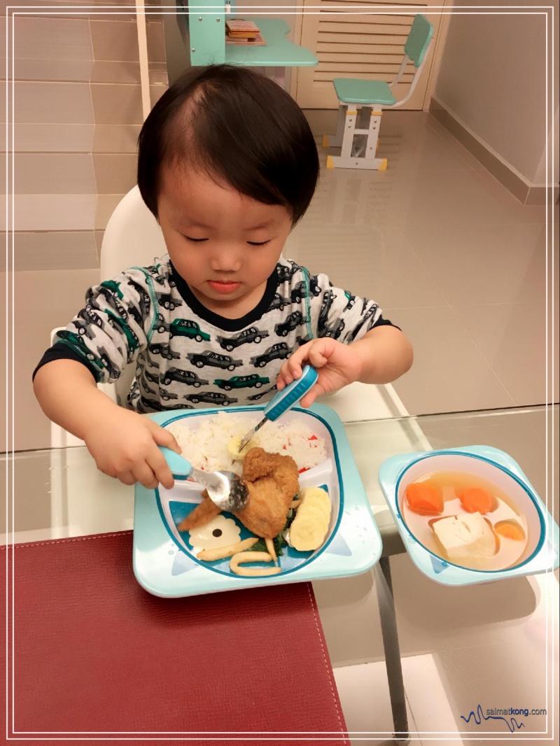 The cute and bright colours of the plate, bowl and the matching fork and spoon makes meal time more fun.