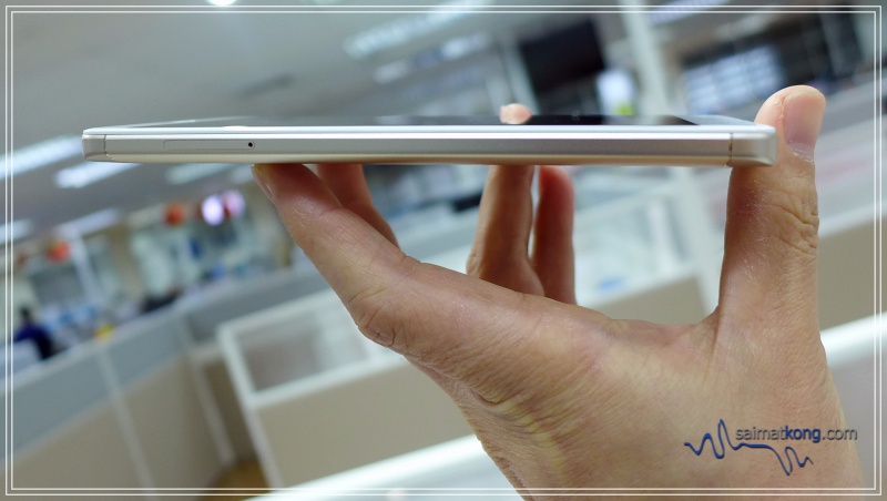 At just 8.4mm, the Xiaomi Redmi Note 4 is a slim phone with rounded edges that fits in your palm comfortably.