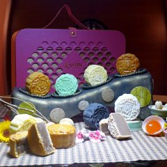 Exquisite Baked and Snow Skin Mooncakes from Eastin Hotel Kuala Lumpur