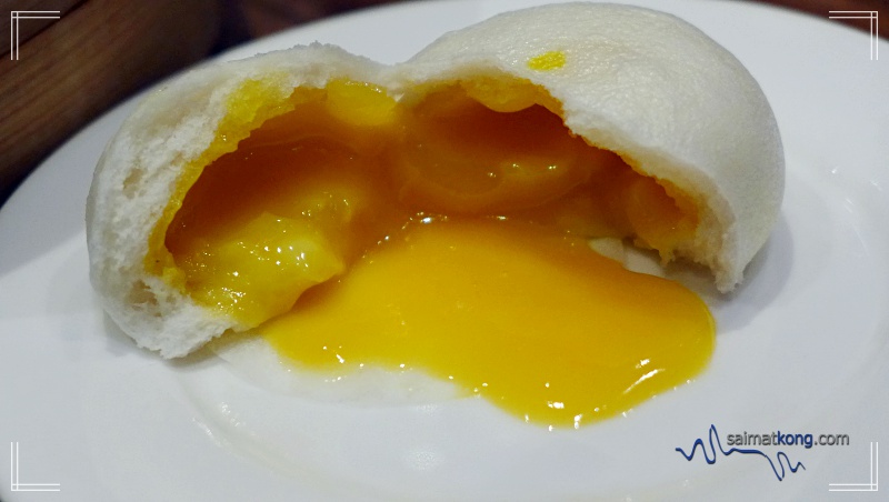 Din Tai Fung Malaysia turns 10 - So yums! To be honest, this super delicious egg yolk custard bao is not exactly cholesterol friendly but it’s absolutely divine.