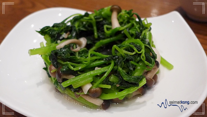 Din Tai Fung Malaysia turns 10 - Stir-Fried Amaranth with Shimeiji Mushroom