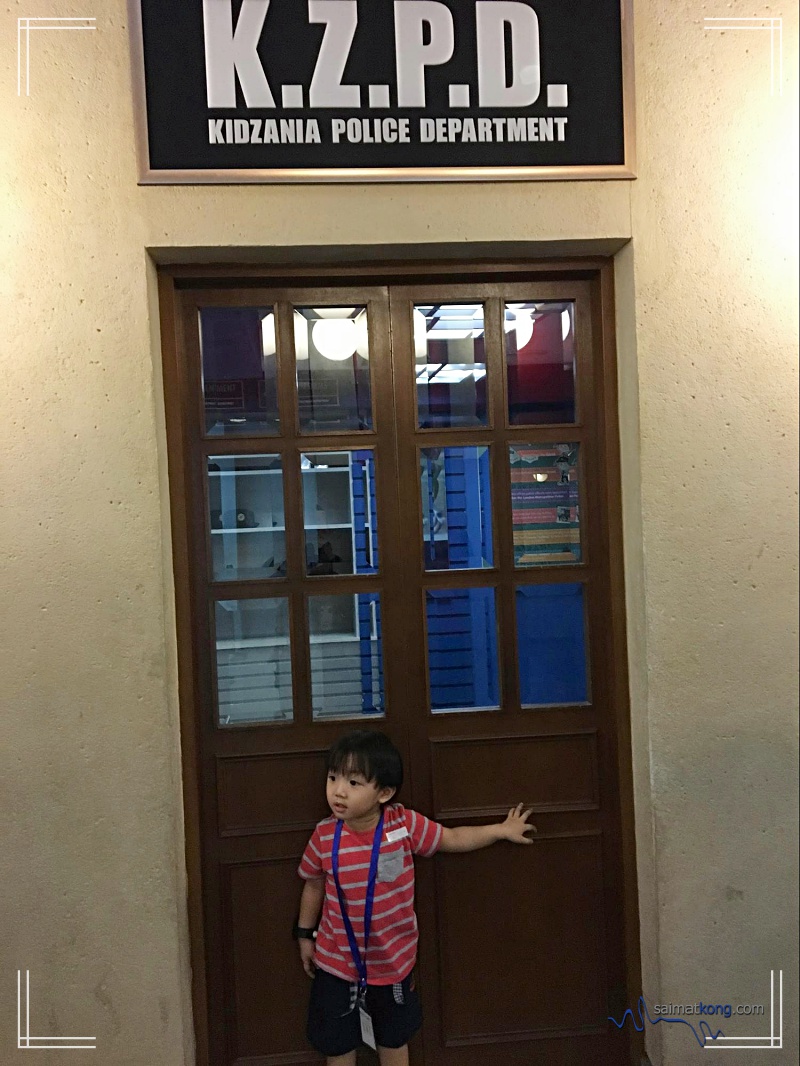 Scott's 'Bright Little Explorers' Campaign @ KidZania Kuala Lumpur - Would you like to be a police Aiden? 
