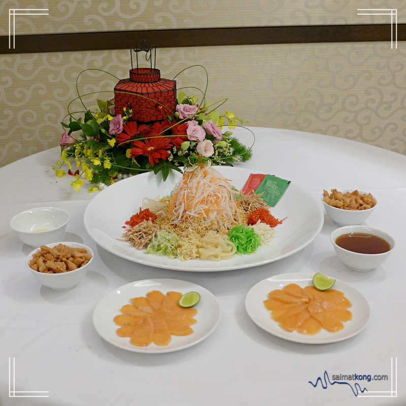 CNY 2018 @ Dynasty Restaurant, Renaissance - Salmon Yee Sang