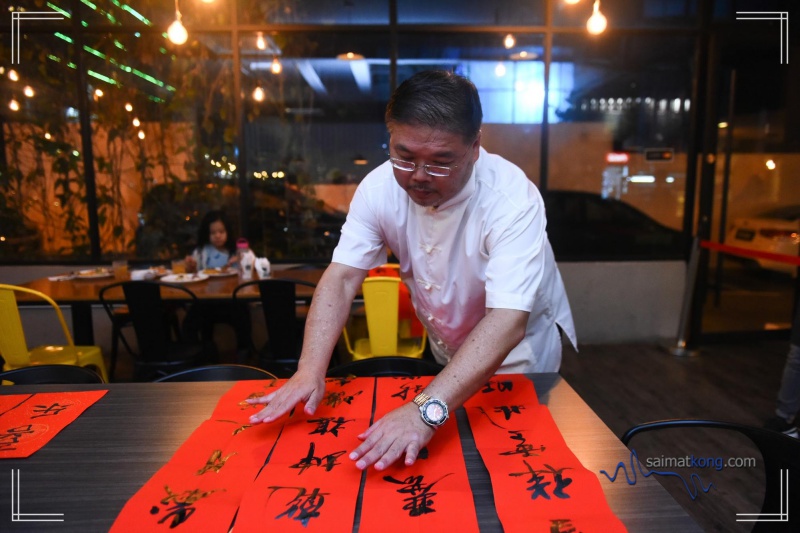 CNY Every Minute Matters with Panadol ActiFast - Chun Lian or New Year Couplets is a common tradition when celebrating Chinese New Year. 