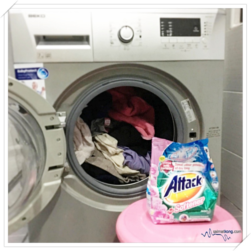 Parenting Is Made Easy with My Modern Parenthood by Kao - The Attack Powder Detergent Plus Softener comes handy when there’s tough stains on shirt, especially light colour or white shirt.