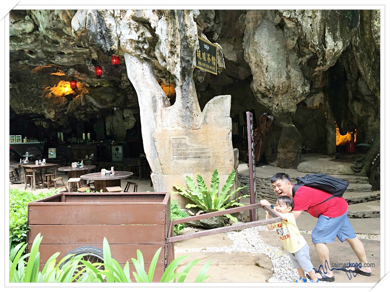 Fun Things To Do @ Lost World Of Tambun, Ipoh - For teatime, stop by Dulang Tea House to enjoy some local favourites that tin workers used to enjoy in the good old days.