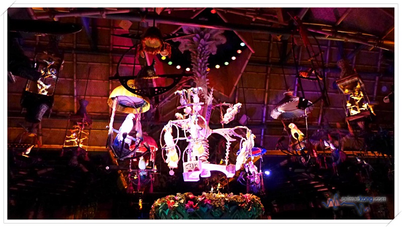 Tokyo Disneyland 2018 - We also queued up for a musical show - The Enchanted Tiki Room: Stitch Presents “Aloha E Komo Mai!”.