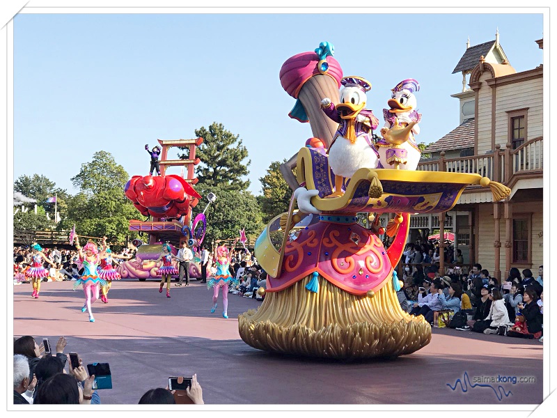 Tokyo Disneyland 2018 - Dreaming Up is Tokyo Disneyland’s new parade to celebrate the theme park’s 35th anniversary. 