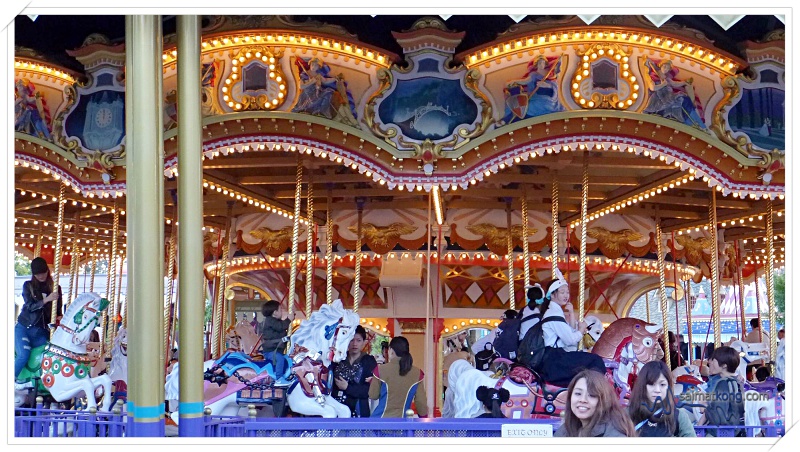 Tokyo Disneyland 2018 - Castle Carousell