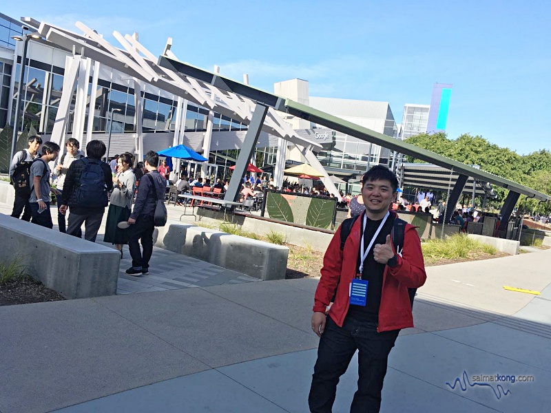 The Googleplex is real huge, fun and possibly one of the best place to work in the world. Loving the Google culture where you feel so relax and happy working there. It’s like an adult playground where you work smart + play hard too!