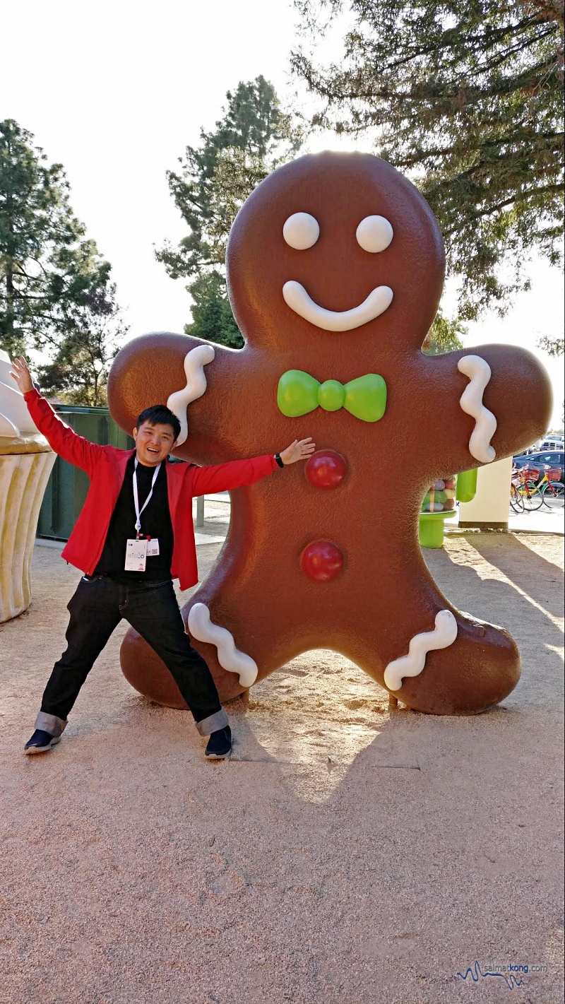 Google IO 2018 - Google Android Lawn Statues is a nice place to take photos with a series of large foam statues. Android Gingerbread