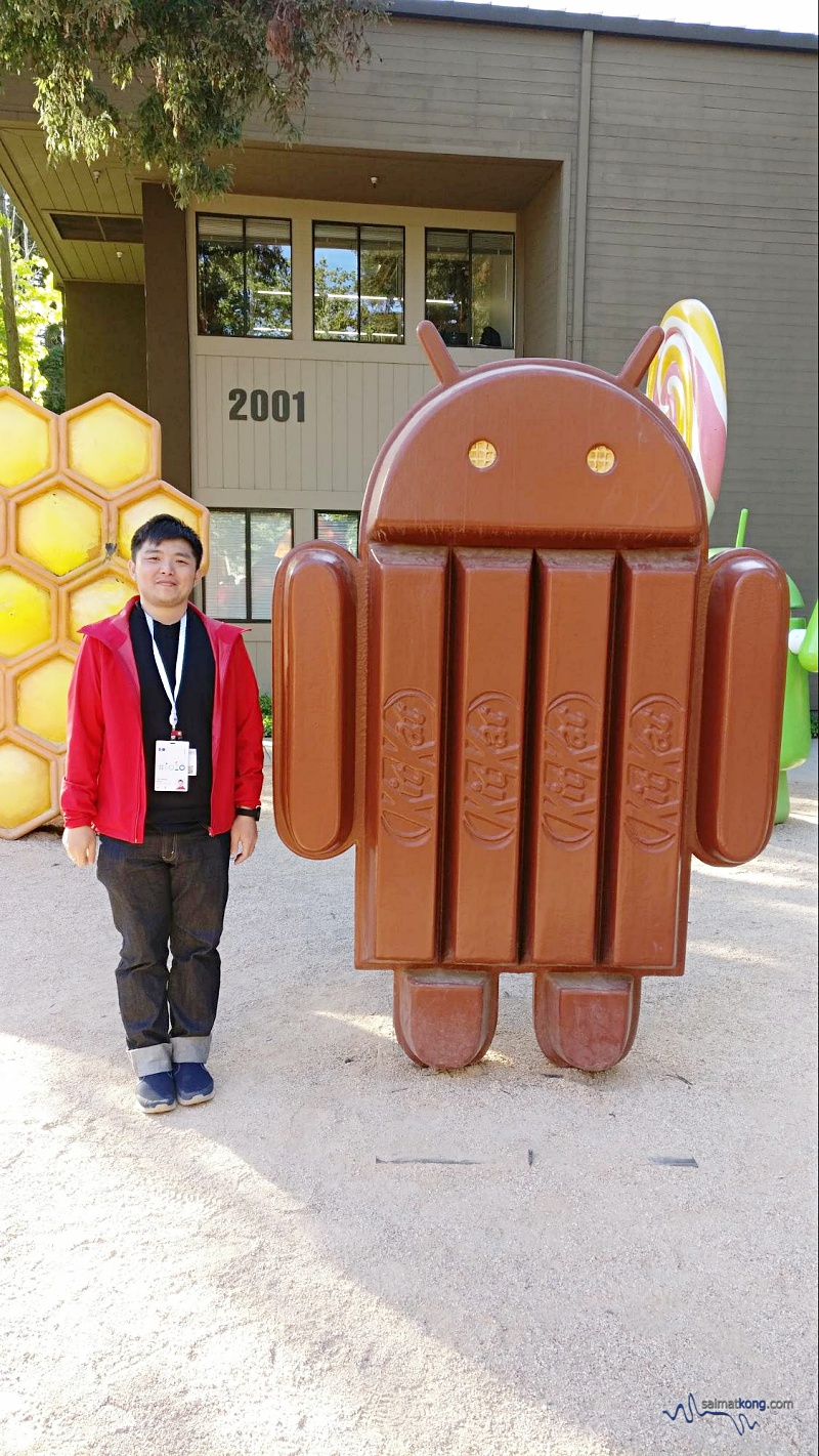 Google IO 2018 - Google Android Lawn Statues is a nice place to take photos with a series of large foam statues. Android KitKat