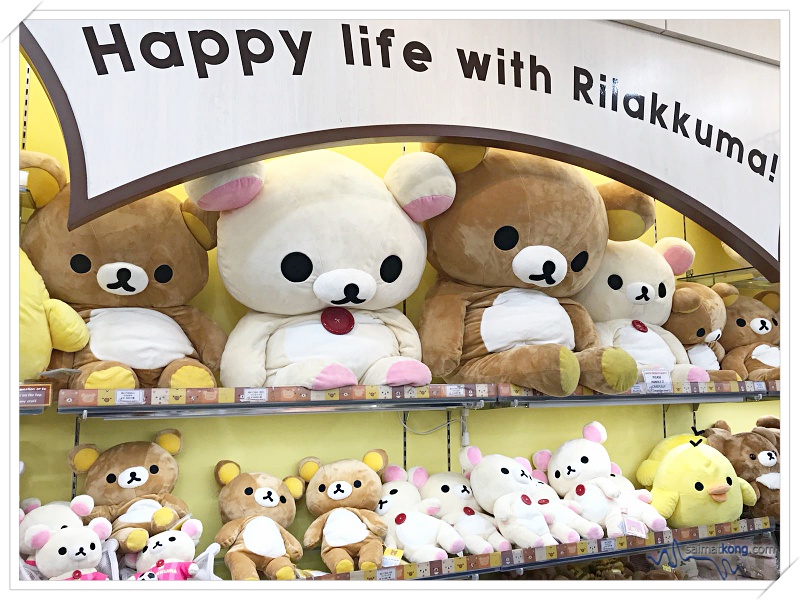 Kiddy Land is a store selling all sorts of character-themed stuffs. They have everything from plush toys to stationary, bags and collectibles, perfect as souvenirs for little kids or even adults who are fans of Hello Kitty, Snoopy, Doraemon, Rilakkuma and more.