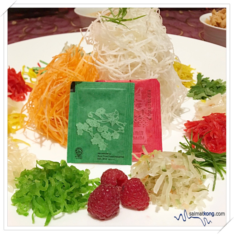 Auspicious Lunar New Year Feast at Dynasty Restaurant, Renaissance Kuala Lumpur Hotel- Toss to good fortune and celebrate the occasion with 6 varieties of Prosperity Yee Sang
