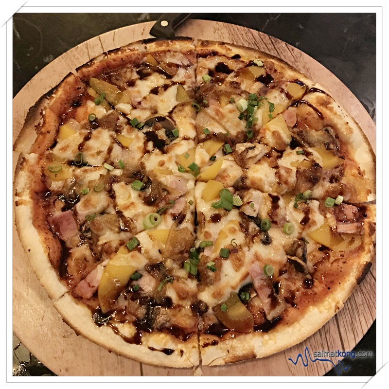 Usher in a Prosperous Year of the Pig @ The Brew House - Pork Bacon & Peach Pizza (RM19.80)