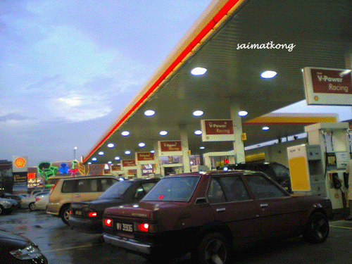 Petrol Station Jam! 78 sen more for fuel, Malaysia Petrol Price increased to RM2.70