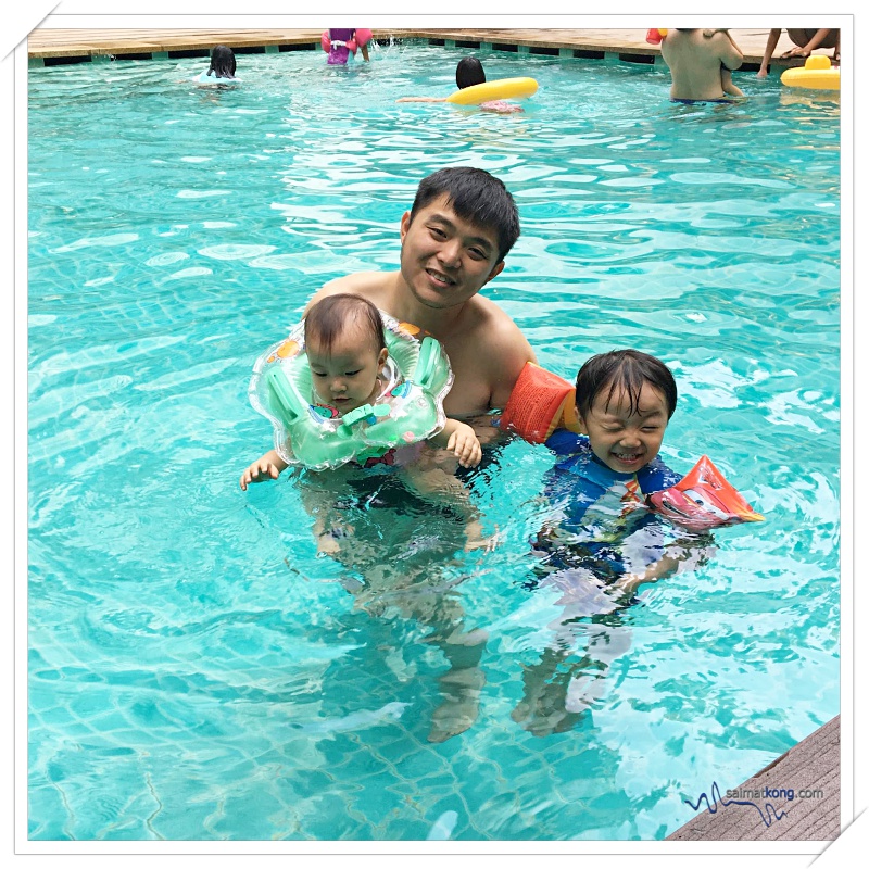Hotel Review Doubletree by Hilton Hotel Kuala Lumpur - The kids had a great time in the pool. If your kids love the water as much as mine, they are gonna have a great time here.