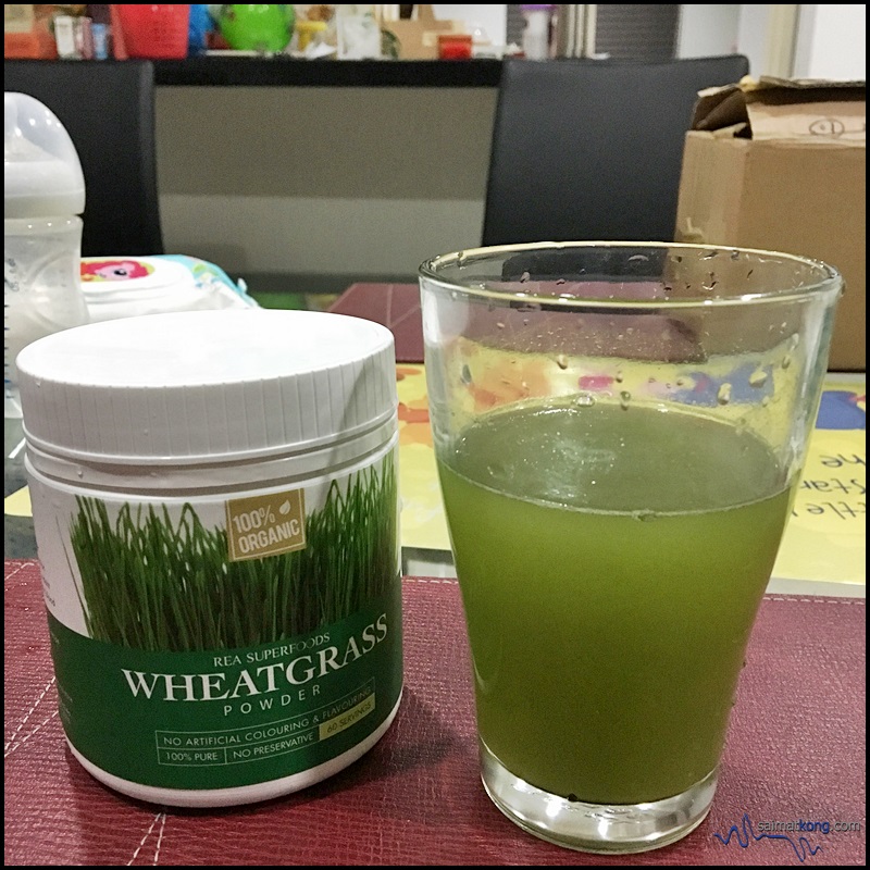 Wheatgrass is best taken as a shot but since both The Husband and I don't really like the flavor of wheatgrass, I decided to mix the wheatgrass powder with lemon juice and a teaspoon of honey to get rid of the strong and bitter wheatgrass taste.